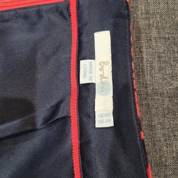 Boden Skirt Size 2 Velvet in excelent condition - Picture 5 of 7